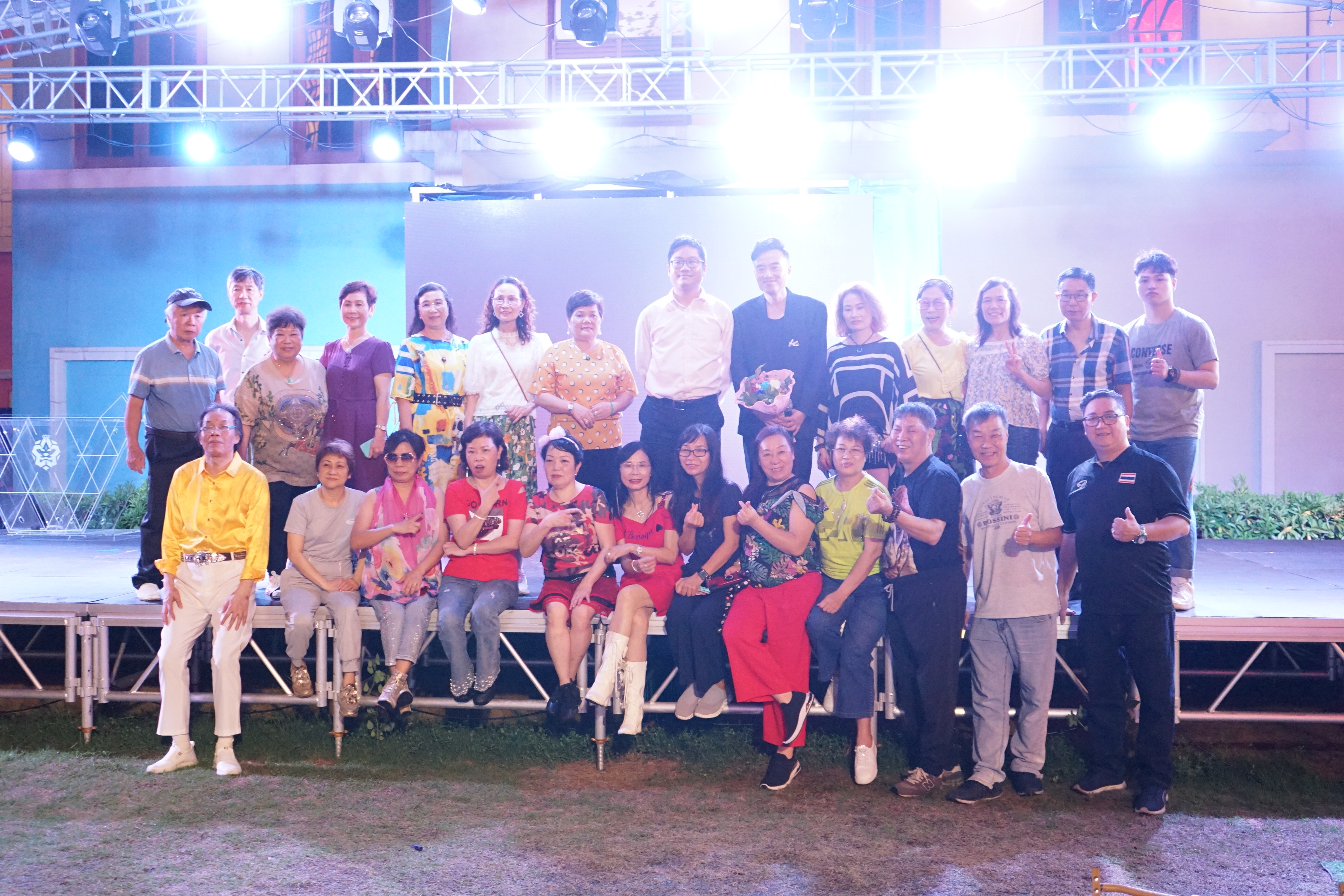 「不忘初心、守望相助」向抗疫前線人員致敬水上音樂嘉年華舉行